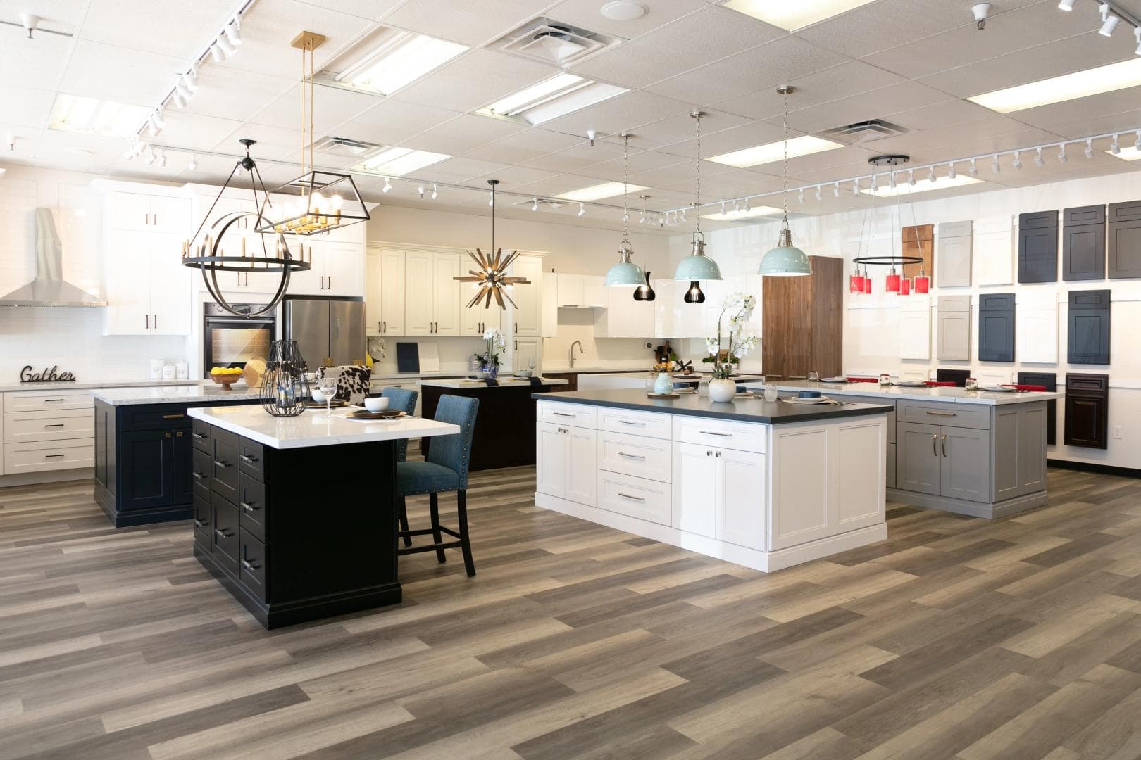 Cabinets4Less showroom gallery 1