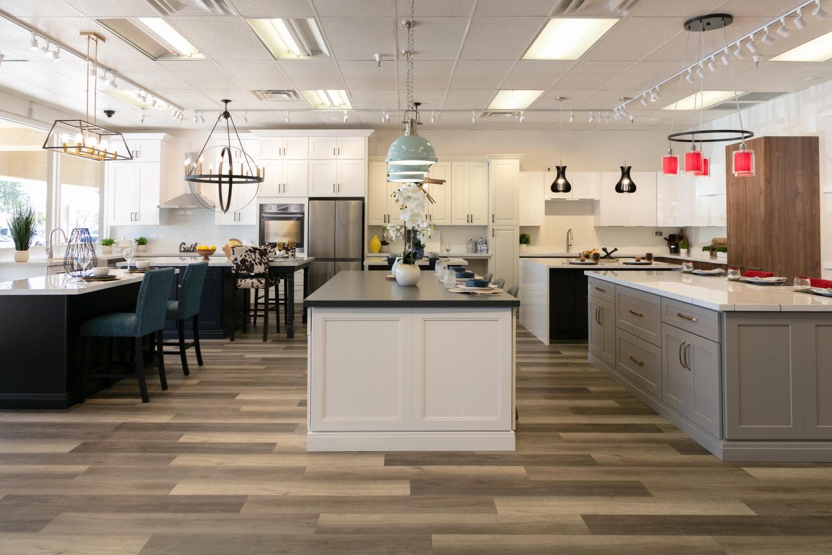 Cabinets4Less showroom gallery 1