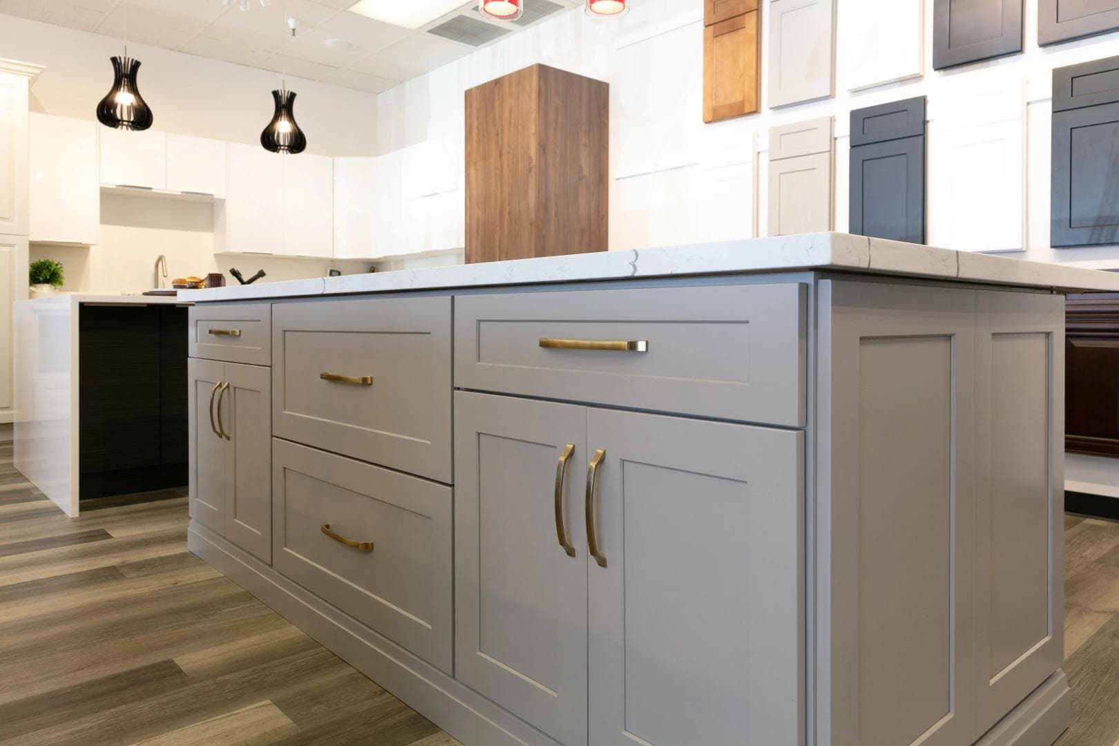 Cabinets4Less showroom gallery 4
