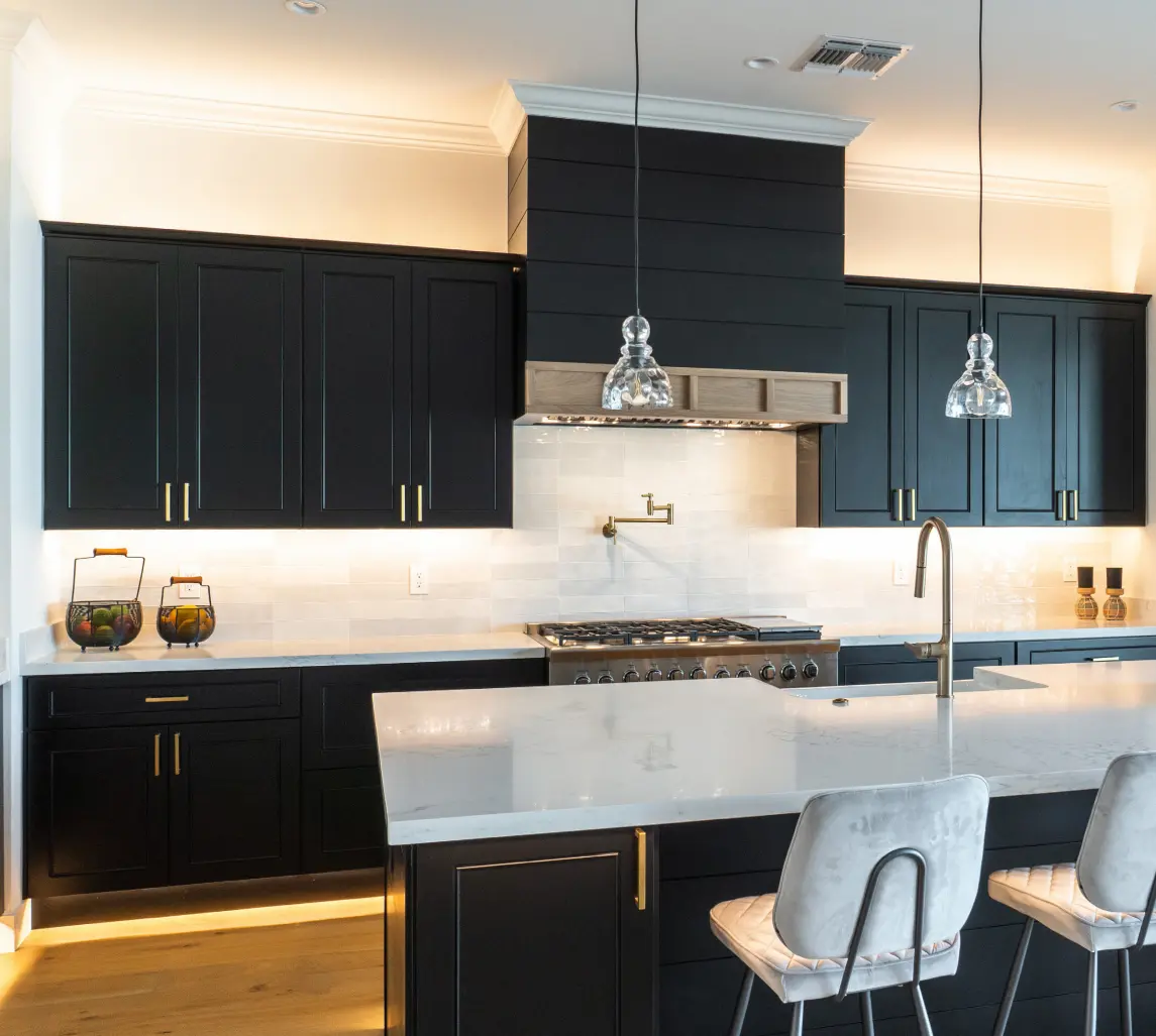 Cabinets4Less showroom gallery 6